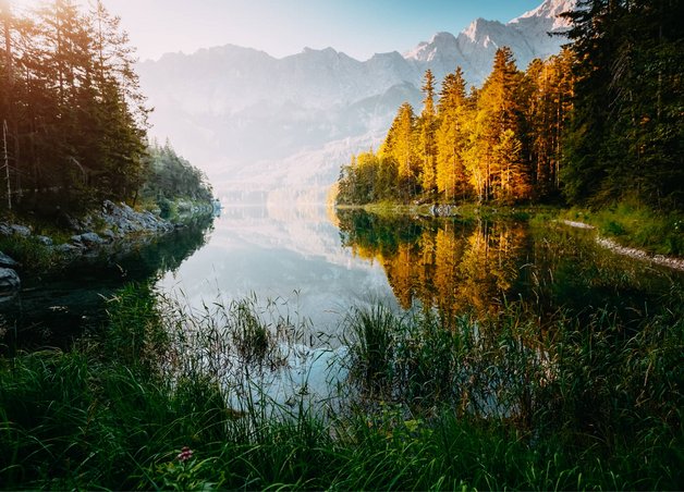 Bild zeigt eine schöne Landschaft – wer auf Klimagas setzt, hilft mit, diese natürlichen Schönheiten auch für kommende Generationen zu bewahren.